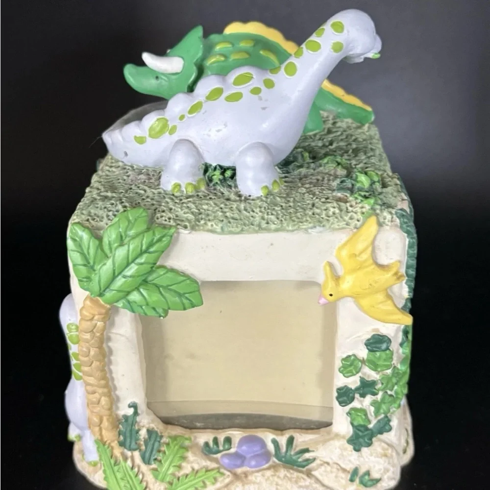 Vintage Dinosaur Reptile Habitat photo frame Decor - Green and Gray